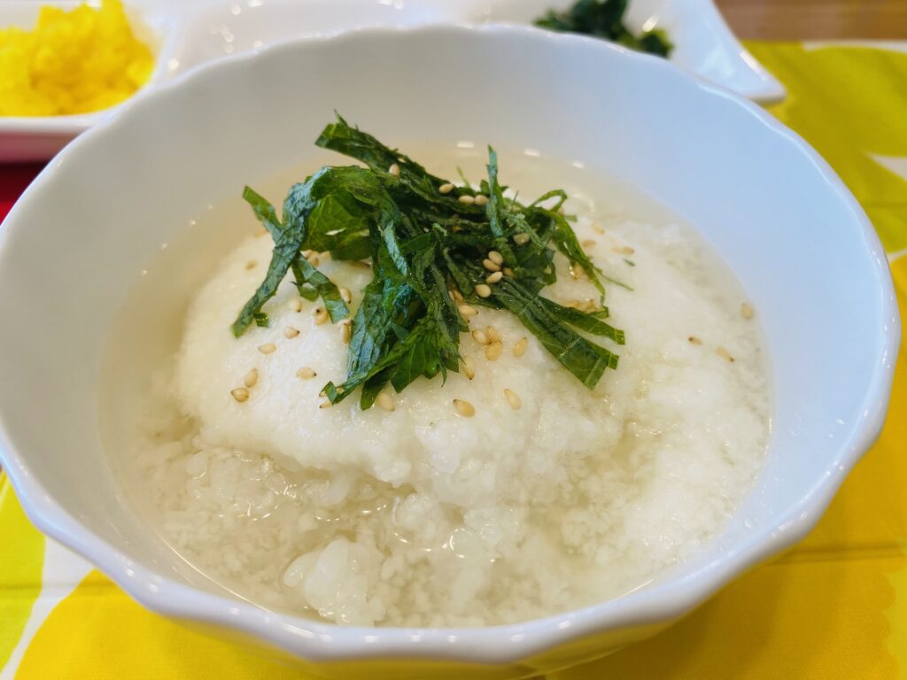 空知舎のかにつゆを使ったアレンジお茶漬け。とろろバージョン。