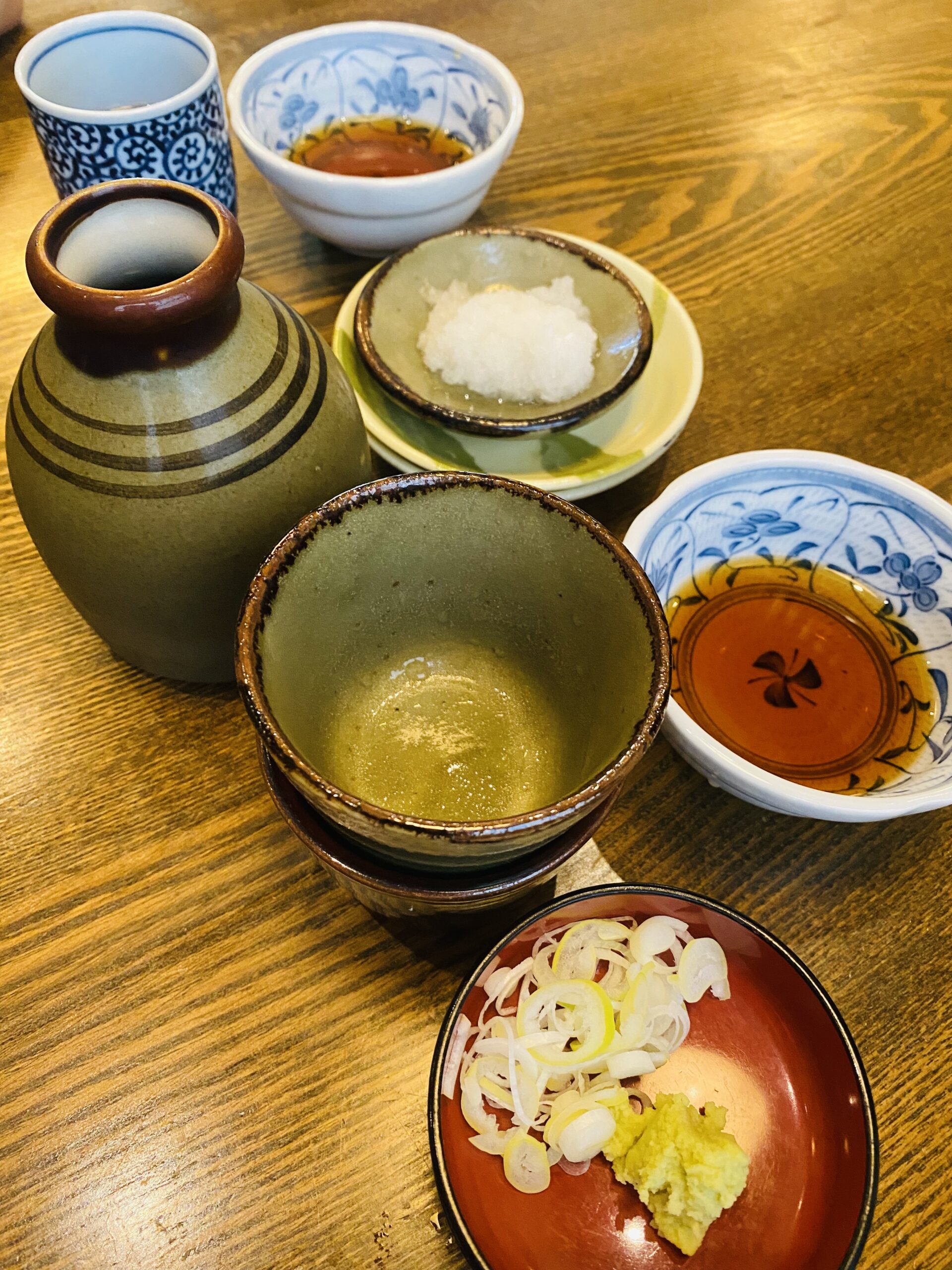 つけ汁と薬味の小皿