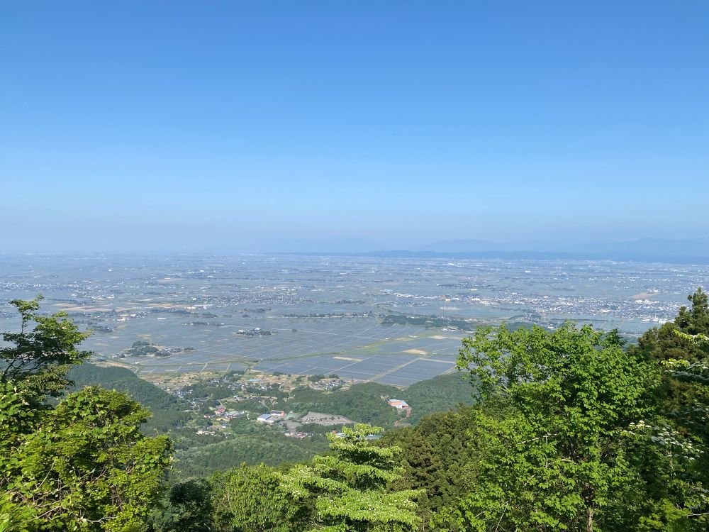 弥彦山頂からの田園風景