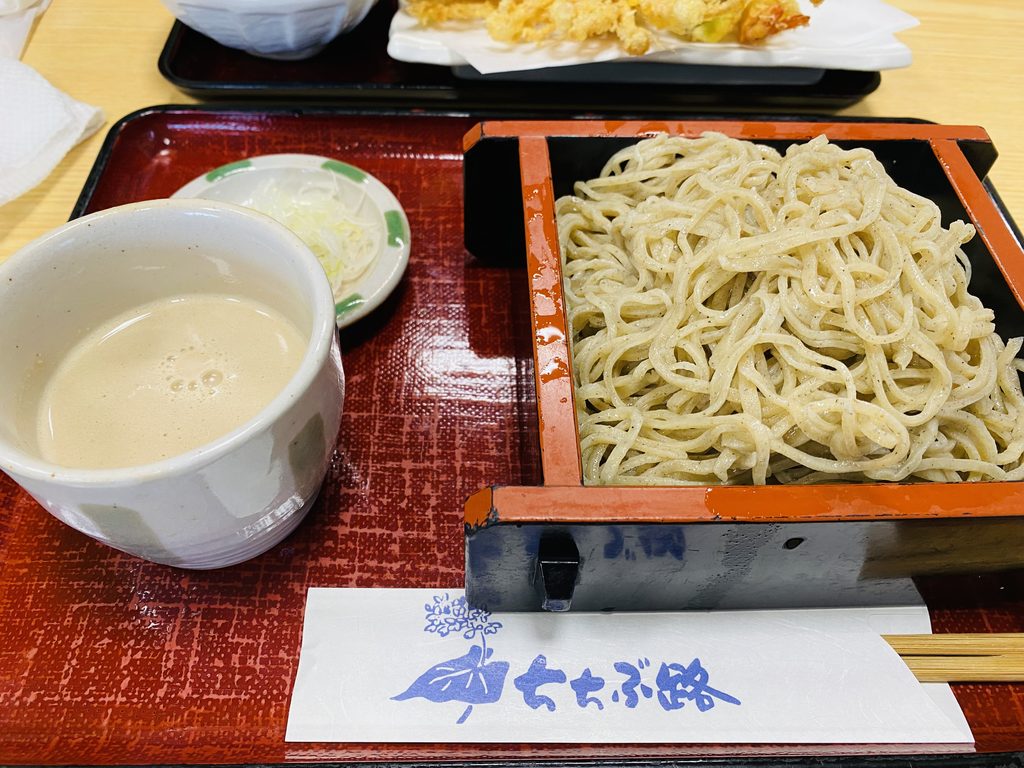 秩父のくるみ蕎麦の名店「ちちぶ路」さんのくるみざるそば