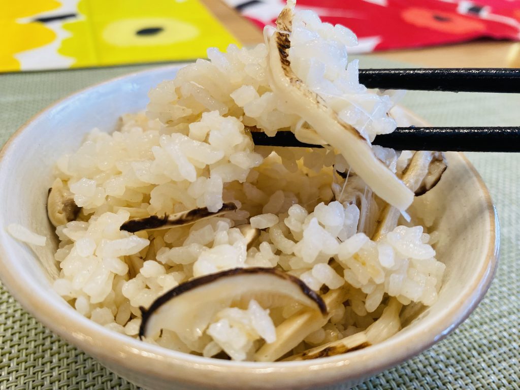 出来立ての松茸ごはん